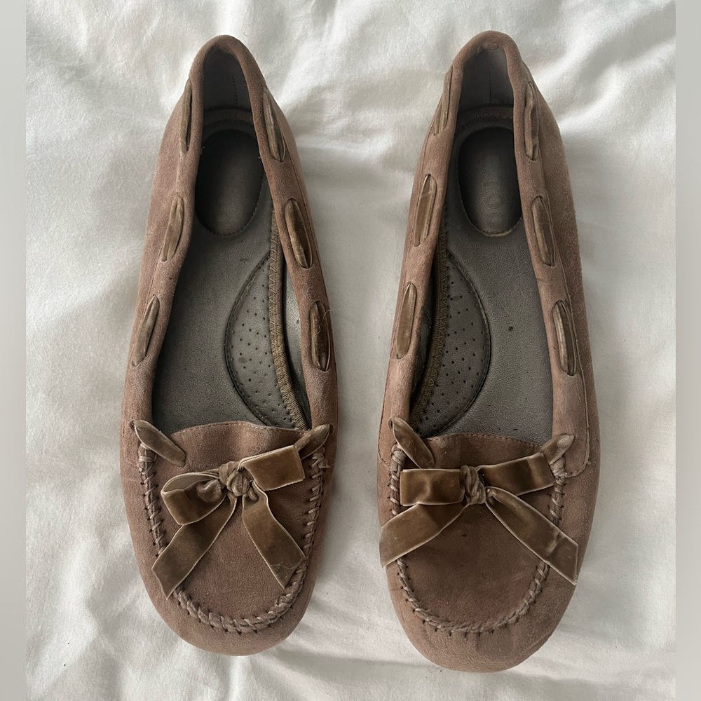 Me Too Neutral Velvet Loafers